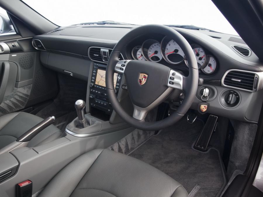  Porsche 911 Carrera S Coupe 2008 года  (UK) (фото 7 из 7)